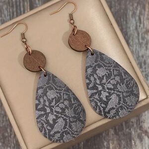 Wood Sparrow & Flower Print Earrings